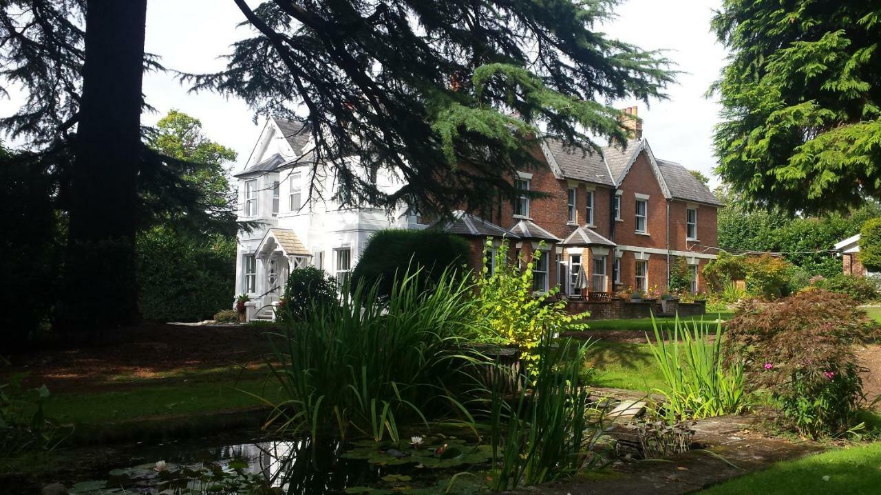 Bed and Breakfast Claridge House Lingfield Zewnętrze zdjęcie